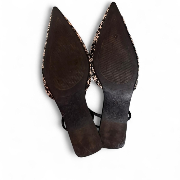 Zara Women's Black and Cream Patterned Flats - Picture 2 of 3